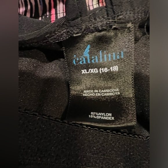 Catalina Womens Swimsuit One Piece Black trim with blue pink print XL - Picture 3 of 4
